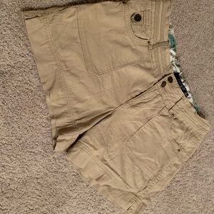 Low-waisted shorts (tan) size 6 very stretchy